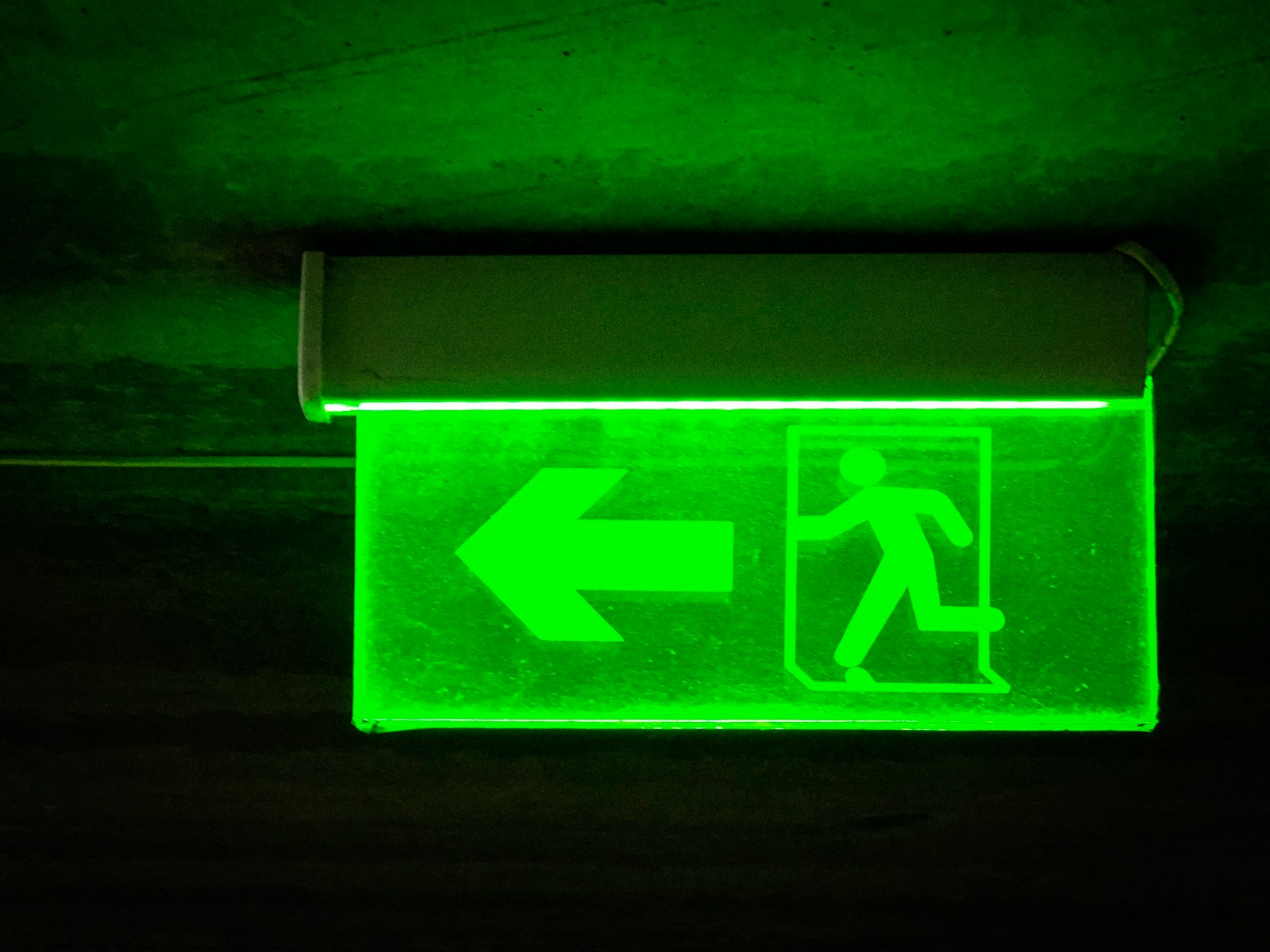 fire exit signage